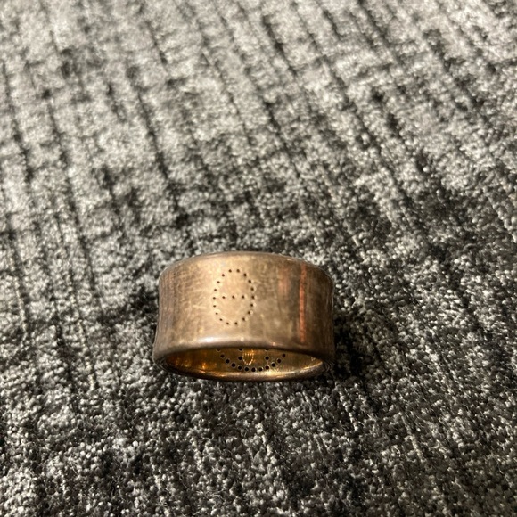 Hermes woman’s authentic Gold Ring
